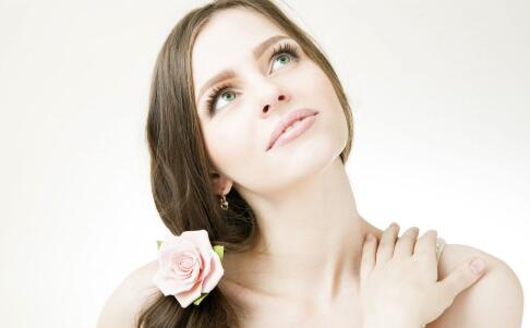 臉上為什么長粉刺 長粉刺的原因 長粉刺要注意什么