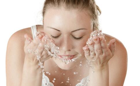 長痘原因有哪些 如何祛痘最有效 怎么樣做可以快速祛痘