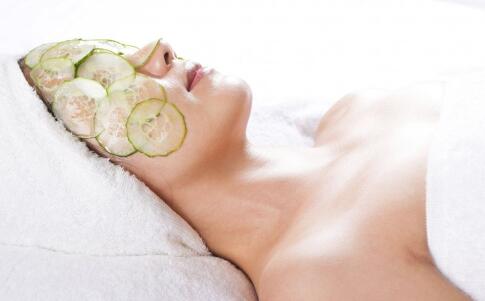 祛痘美白的秘方有哪些 夏季如何祛痘 怎樣能夠快速消痘印