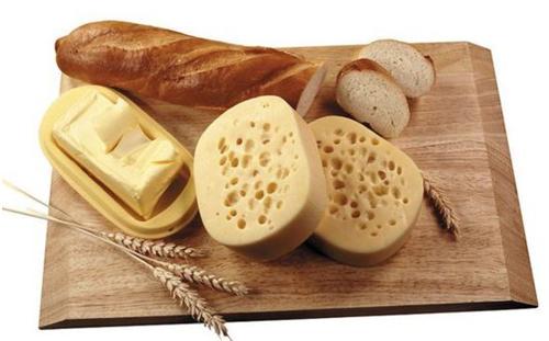 起了痘痘不能喝牛奶，豆尚美容師告訴你真相！