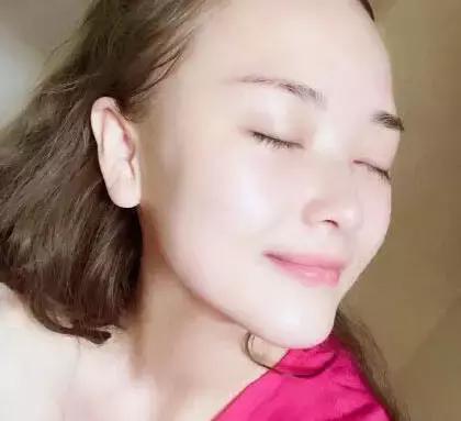 臉上長痘痘能不能化妝？