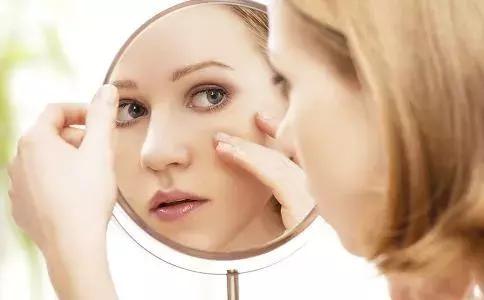 眼部“難題”脂肪粒 如何處理見效快？