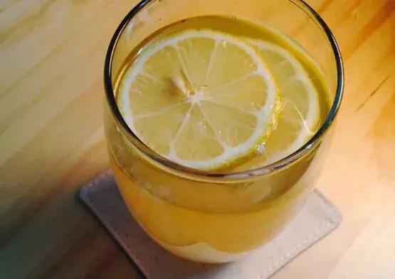 眼部“難題”脂肪粒 如何處理見效快？