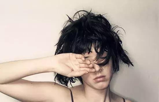 小習(xí)慣大傷臉 這些遺漏比熬夜更傷皮膚