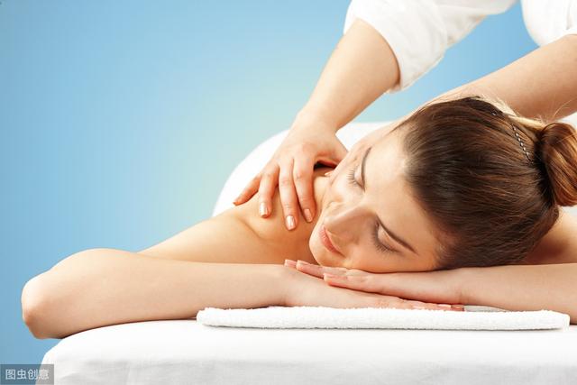 額頭和下巴長痘的三種簡單調(diào)理辦法