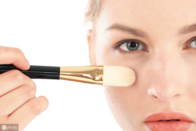 額頭和下巴長痘的三種簡單調(diào)理辦法