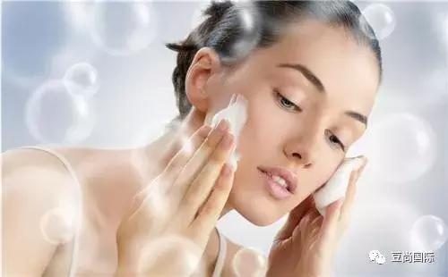 長(zhǎng)痘痘不必驚慌，豆尚祛痘教你六個(gè)祛痘小妙招