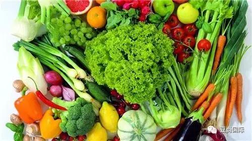 長(zhǎng)痘痘不必驚慌，豆尚祛痘教你六個(gè)祛痘小妙招