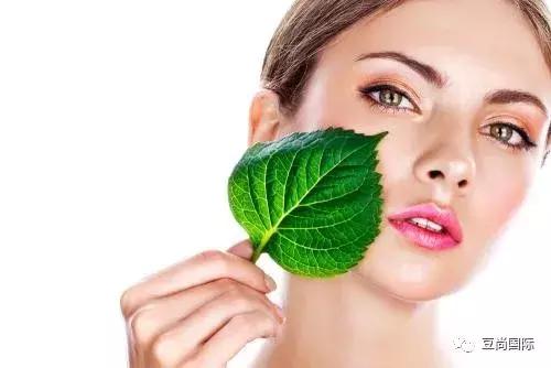 長痘痘后，為啥肌膚變灰暗了？