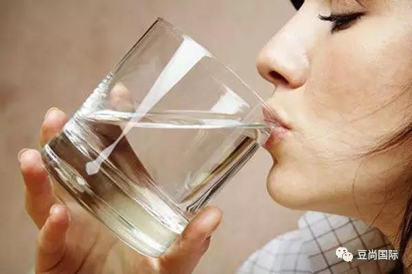 為什么秋季容易長痘痘？