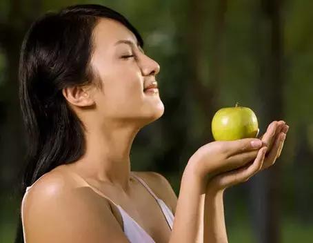 女人晨起做好15件事，瘦身養(yǎng)顏抗衰老