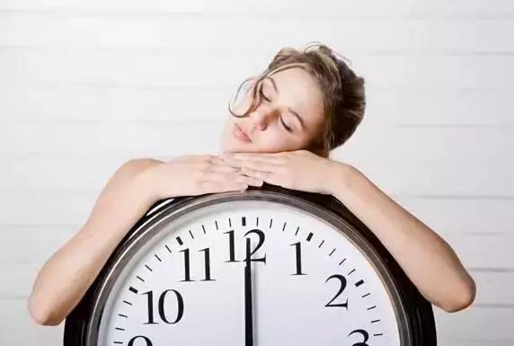 明明臉干到不行，為什么還長痘？豆尚導(dǎo)師幫您解答